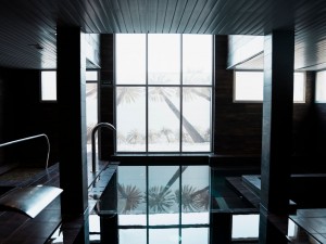 Dekorasyonda İçeriyi Göstermeyen Cam Film Kullanımı